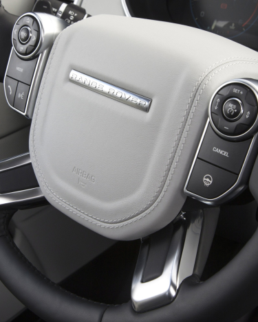 2013-Range-Rover-Interior-close-ups-48