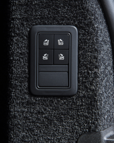 2013-Range-Rover-Interior-close-ups-6