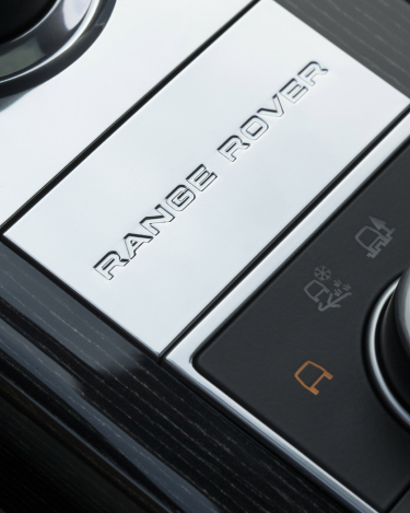 2013-Range-Rover-Interior-close-ups-8