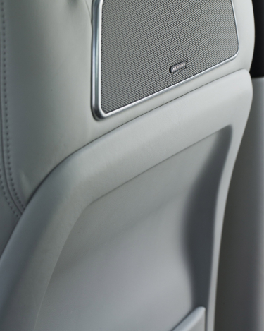 2013-Range-Rover-Interior-close-ups-9