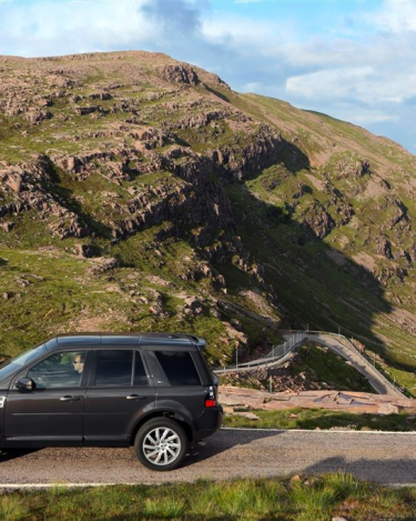 2013_Land_Rover_LR2_32