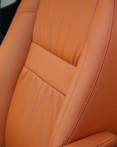 2013_Land_Rover_LR2_39