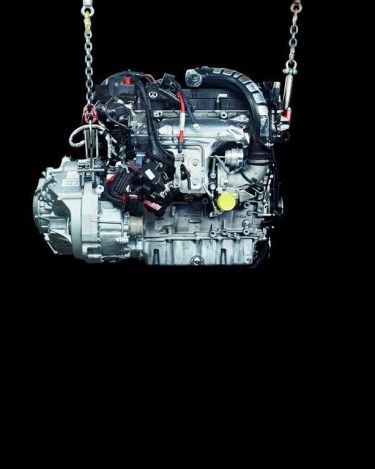 2013_Land_Rover_LR2_55