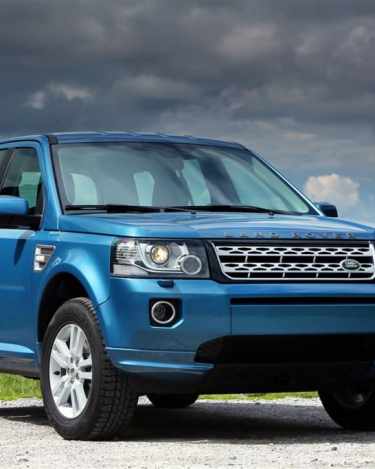 2013_Land_Rover_LR2_59