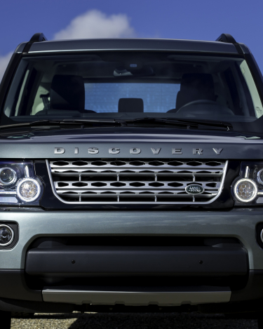 2014-Land-Rover-Discovery-Media-Preview-16
