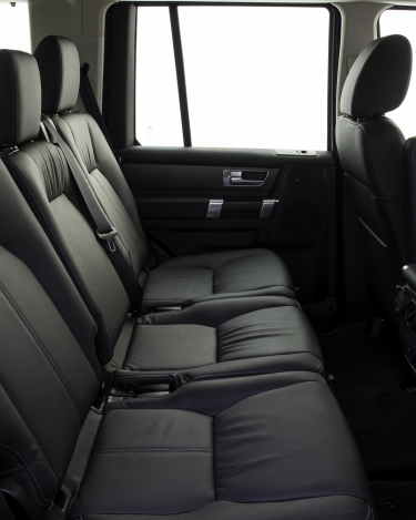 2014-Land-Rover-Discovery-Media-Preview-20
