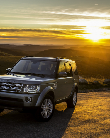 2014-Land-Rover-Discovery-Media-Preview-3