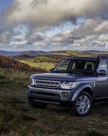 2014-Land-Rover-Discovery-Media-Preview-5