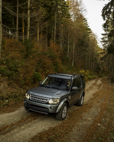 2014-Land-Rover-Discovery-Media-Preview-6