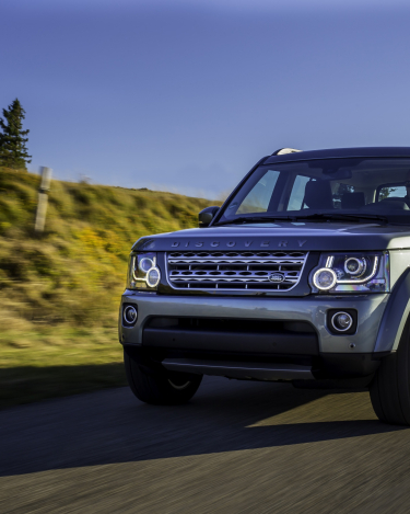 2014-Land-Rover-Discovery-Media-Preview-7