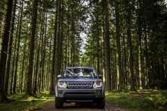 2014-Land-Rover-Discovery-Media-Preview-12