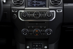 2014-Land-Rover-Discovery-Media-Preview-19