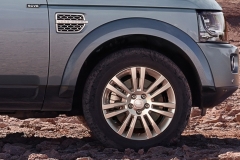 2014lr-disc-wheelandbadge