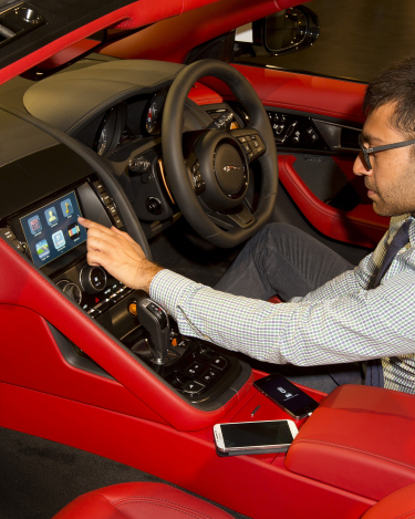 JLR_Tech_Showcase_Apps_090714_02