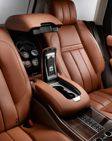 Range-Rover-Autobiography-Black-LWB-NA-Reveal-2