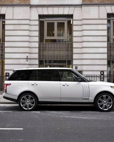 Range-Rover-LWB-in-London-10