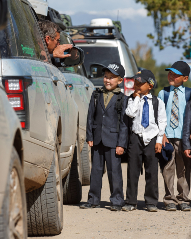 2013-Silk-Trail-Range-Rover-Hybrid-15