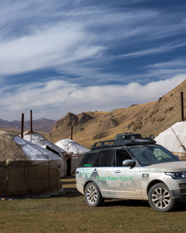 2013-Silk-Trail-Range-Rover-Hybrid-23