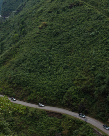 2013-Silk-Trail-Range-Rover-Hybrid-42