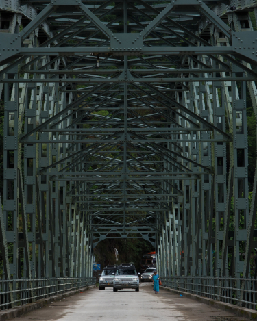 2013-Silk-Trail-Range-Rover-Hybrid-46
