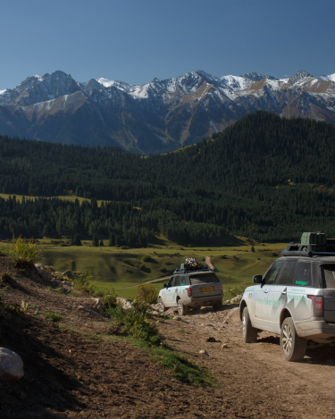 2013-Silk-Trail-Range-Rover-Hybrid-7