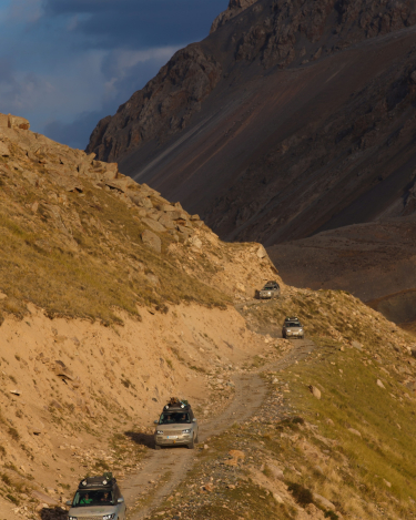 2013-Silk-Trail-Range-Rover-Hybrid-9