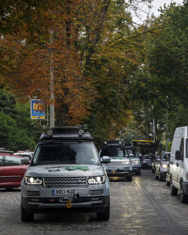 Range-Rover-Hybrid-on-Silk-Trail-20