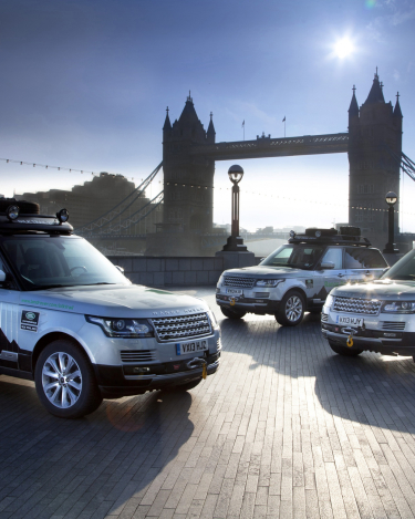 Range-Rover-Hybrid-on-Silk-Trail-4