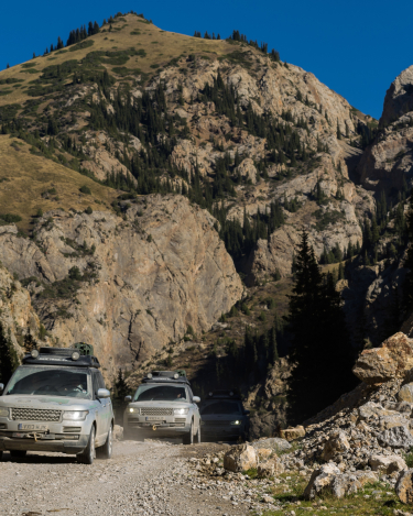 Range-Rover-Hybrid-on-Silk-Trail-59