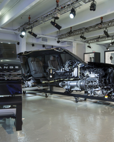 RR_Range_Rover_Sport_Cutaway_18