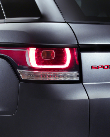 2014-Range-Rover-Sport-Up-close-11