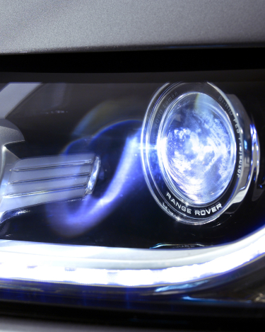 2014-Range-Rover-Sport-Up-close-2