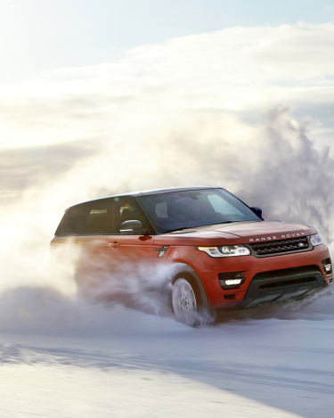 2014-Range-Rover-Sport-in-Motion-25