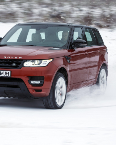 MY2014-Range-Rover-Sport-in-the-Snow-7