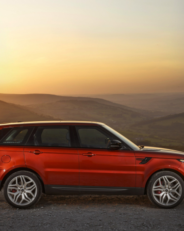 2014-Range-Rover-Sport-Action-Shots-19