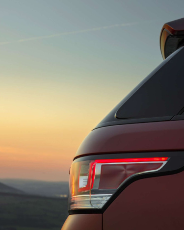 2014-Range-Rover-Sport-Action-Shots-21