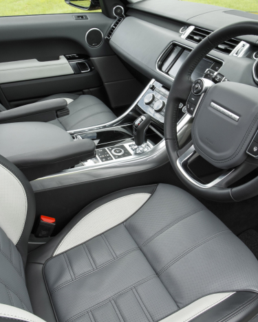 2014-Range-Rover-Sport-Action-Shots-25