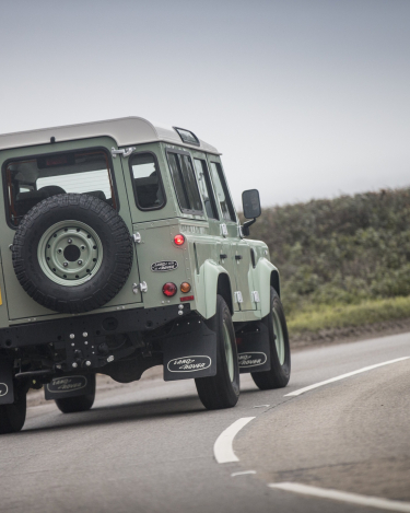 Heritage_Defender_004