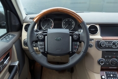 2015-Land-Rover-Discovery-LR4-17