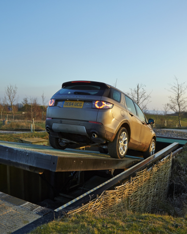 Land-Rover-Discovery-Sport-Off-road-32