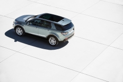 Land-Rover-Discovery-Sport-2