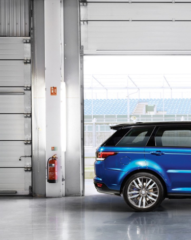 Range-Rover-Sport-SVR-32