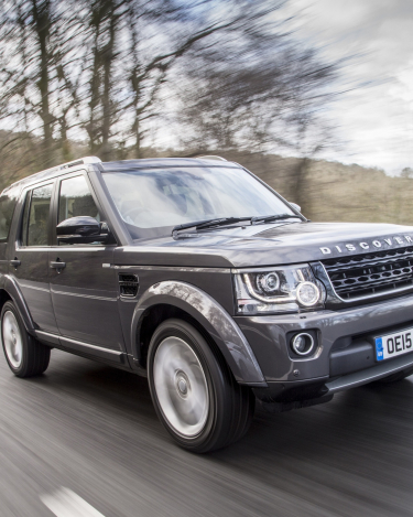 Land-Rover-Discovery-Landmark-1