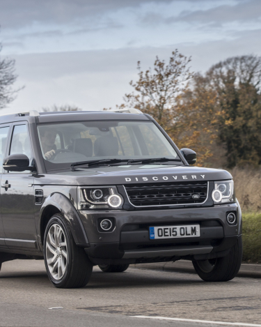 Land-Rover-Discovery-Landmark-11