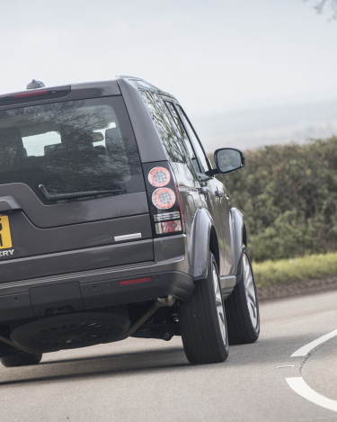 Land-Rover-Discovery-Landmark-12