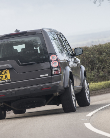 Land-Rover-Discovery-Landmark-13