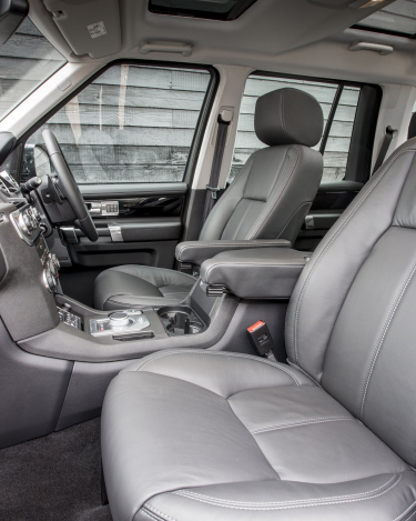 Land-Rover-Discovery-Landmark-32