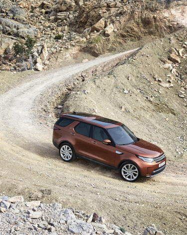 Land-Rover-Discovery-in-Action-15