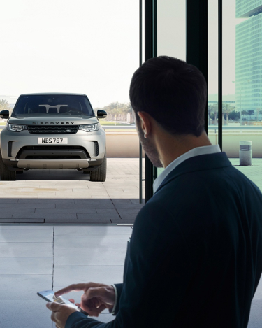 Land-Rover-Discovery-First-Edition-2