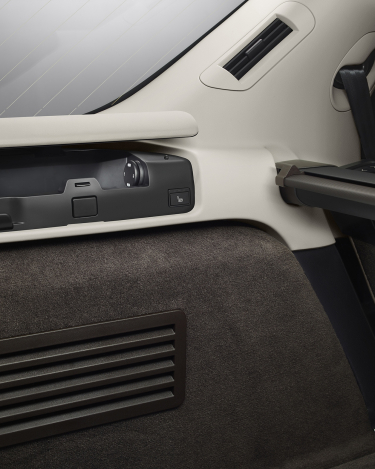 Land-Rover-Discovery-Interiors-12